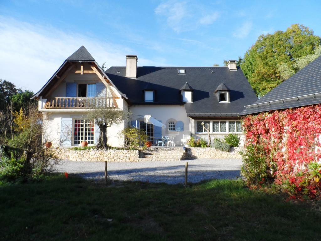 La Maison D'En O Hotel Bagneres-de-Bigorre Exterior photo