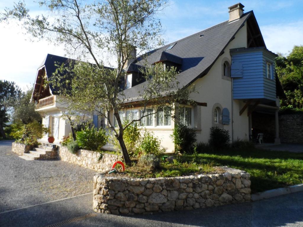 La Maison D'En O Hotel Bagneres-de-Bigorre Exterior photo